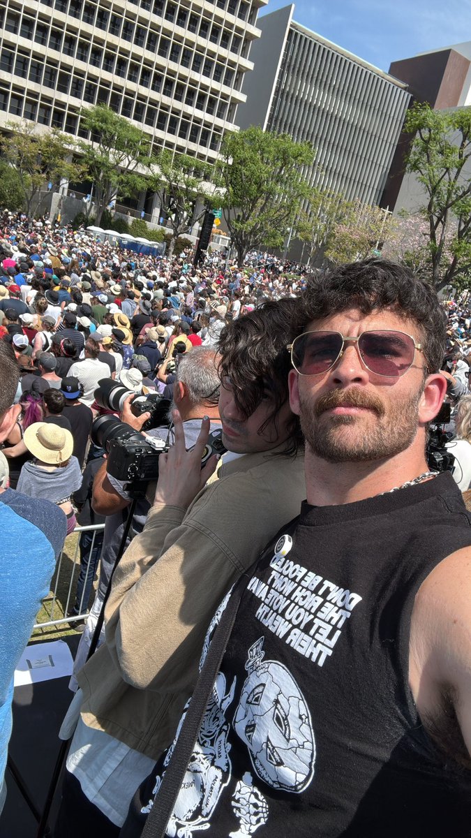 36k people out here to make their voices heard. seems like there’s a lot of momentum for left populism. the largest crowd bernie has had so far