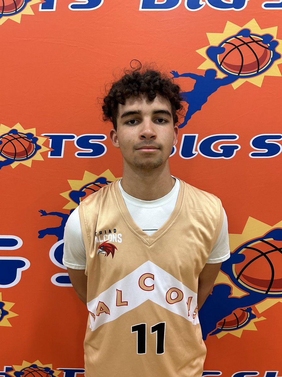 BigShotsGlobal's tweet photo. #BIGSHOTS #BooWilliamsLegacyClassic 

17u

Triad Falcons 58
3 Josh Echenique 23
11 Aydin Wynn 12

Truth Generation 50
 15 Matthew Wells 12 https://t.co/Tbzs3CCj19
