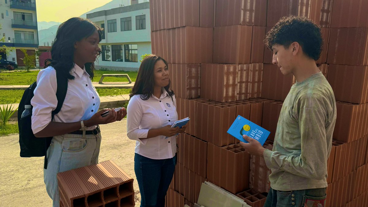AdventistasAPCE's tweet photo. 📍APCE 🇵🇪 #MisionGloCal: Comprometidos con el desafío de seguir conquistando las grandes ciudades,el crecimiento de la iglesia y plantando nuevas iglesias,los jóvenes voluntarios #OYiM Junto a la iglesia y los líderes de la #UPN y #APCE participan de este gran #ImpactoEsperanza https://t.co/B12K9vwBs6