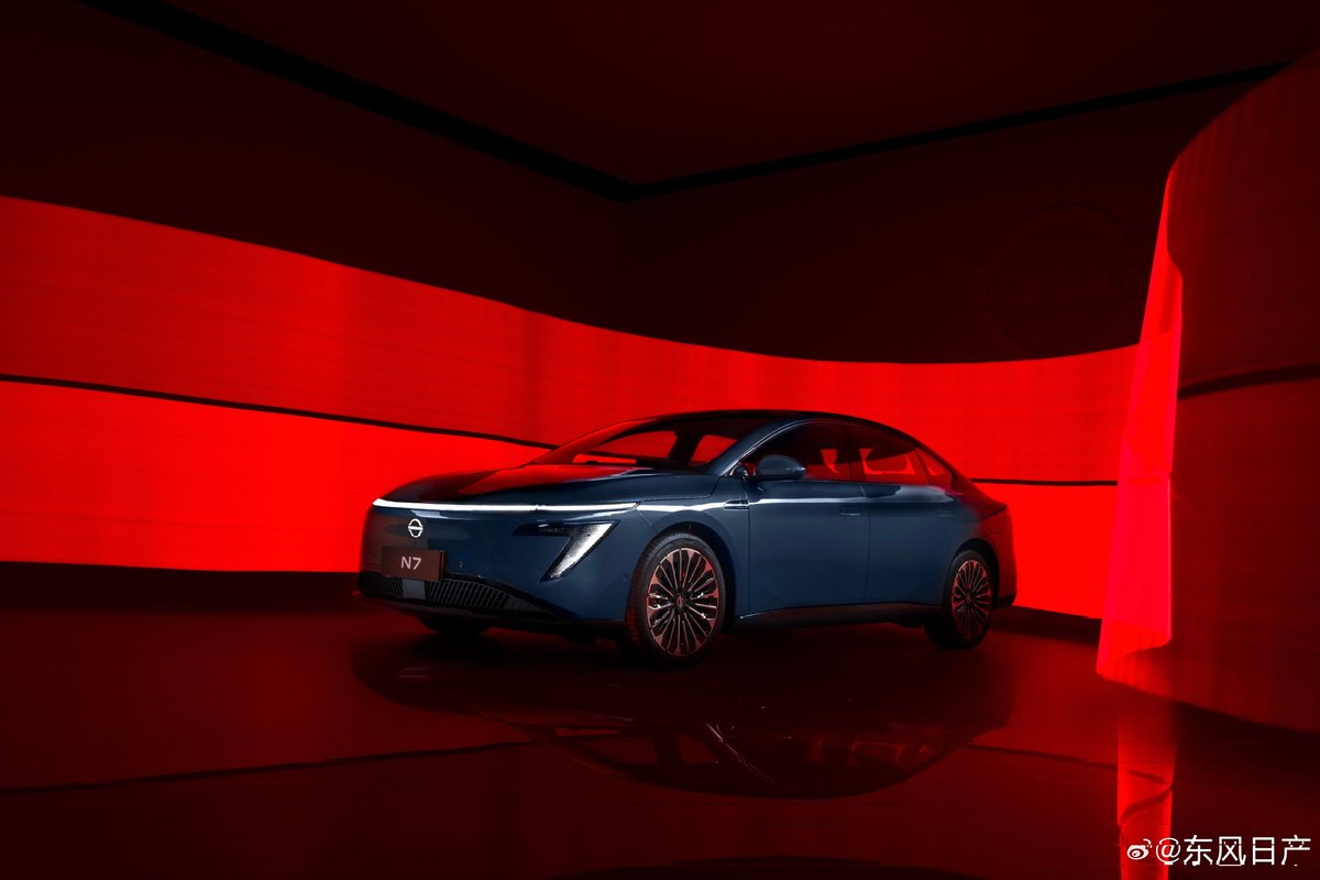 tarun2101's tweet image. [4/5]
Inside, it’s minimalist and intelligent. Multi-screen layout, smooth OS integration, and high perceived quality. It’s made to compete with smart cockpit leaders like Deepal and Zeekr.
#SmartCockpit #ElectricCars
