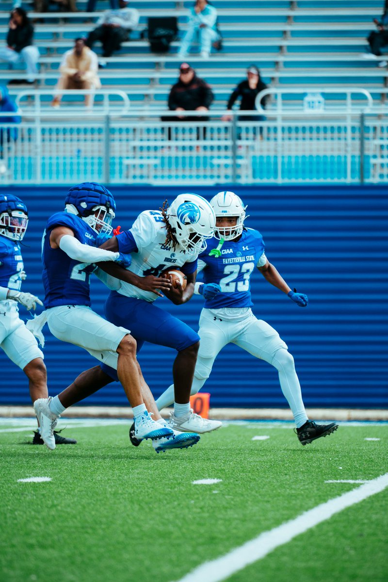 Fsubroncos_fb's tweet image. 𝗕𝗟𝗨𝗘 v. 𝗪𝗛𝗜𝗧𝗘

#springgame | #fsubroncos | #broncopride