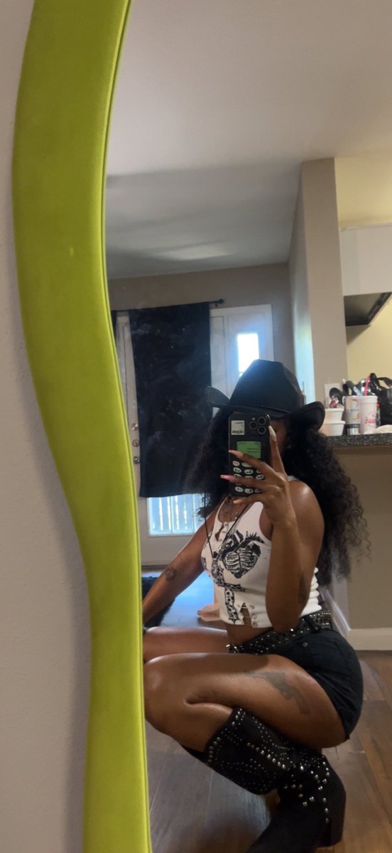 SlimThaGoddess_'s tweet image. 🤪