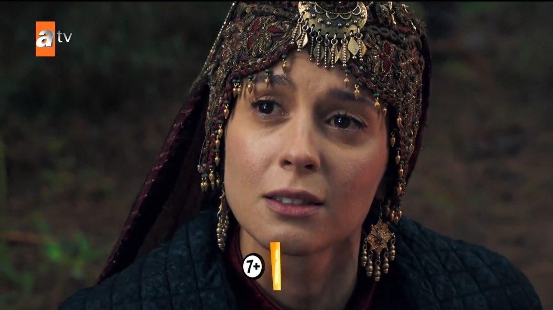 İlk fragmanda tepki verememiştim bu kadının hala daha dizide olmasının sebebi neee??? Balayı YAKTI YAKTI anlatabiliyor muyum Osman 2 bölüm aradı bulmaya çalıştı Bala'nın sadece bi sahnesi oldu sonra unuttu gitti onun için kırk takla atıyorsunuz ama ÖLMELİ ARTIK #KuruluşOsman