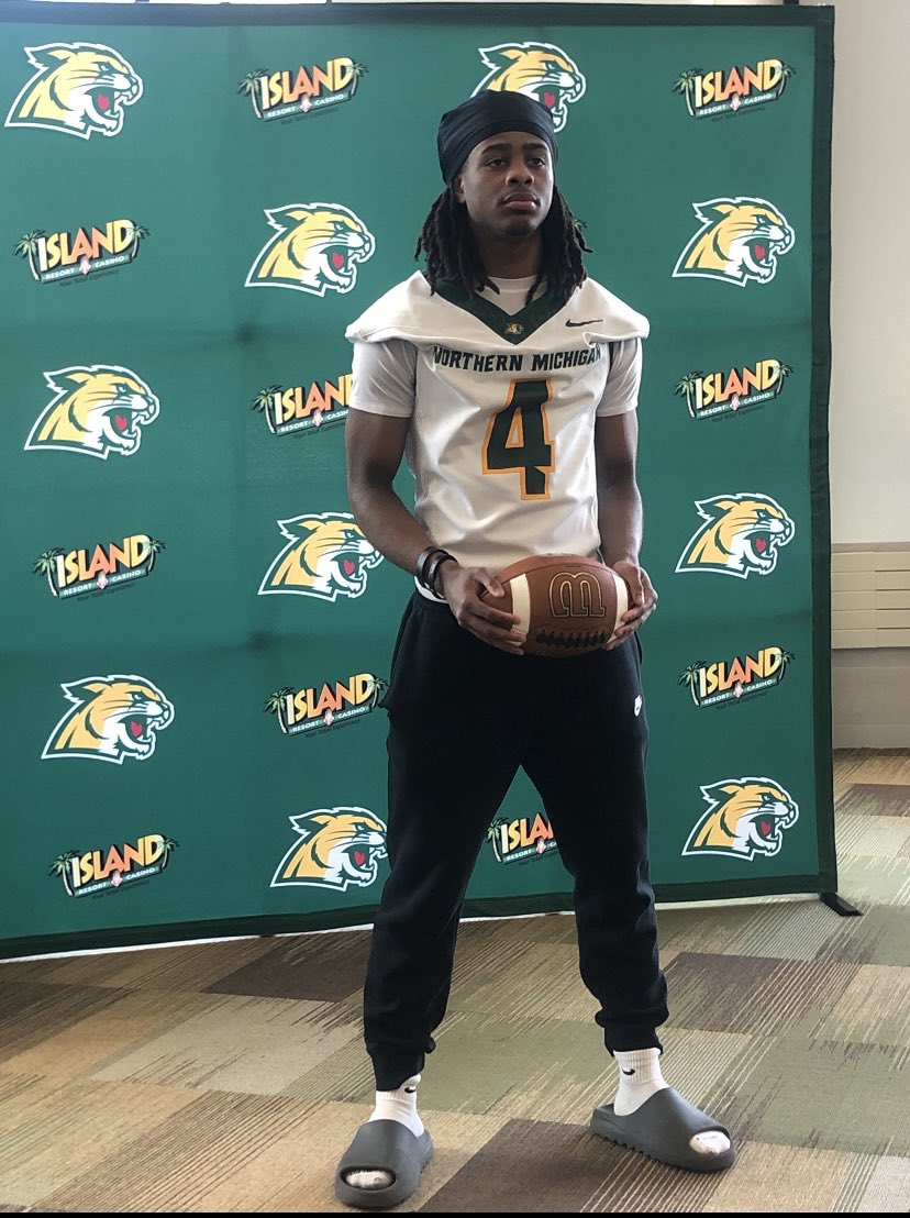 Naron Hamp (@yk_naron) on Twitter photo Had a great junior day this weekend with NMU with <a href="/justinhiller6/">Justin Hiller</a> <a href="/ezekiel_combs/">Ezekiel Combs</a> <a href="/CoachDuFrane/">Mike DuFrane</a> you guys are very much appreciated <a href="/BHSREDDEVILFB/">BHS Red Devil Football</a> <a href="/PrepRedzoneWI/">Prep Redzone Wisconsin</a> <a href="/MJ_NFLDraft/">Mark Johnson</a> <a href="/CoachSMorris/">Coach Morris</a> Had a great junior day this weekend with NMU with <a href="/justinhiller6/">Justin Hiller</a> <a href="/ezekiel_combs/">Ezekiel Combs</a> <a href="/CoachDuFrane/">Mike DuFrane</a> you guys are very much appreciated <a href="/BHSREDDEVILFB/">BHS Red Devil Football</a> <a href="/PrepRedzoneWI/">Prep Redzone Wisconsin</a> <a href="/MJ_NFLDraft/">Mark Johnson</a> <a href="/CoachSMorris/">Coach Morris</a>
