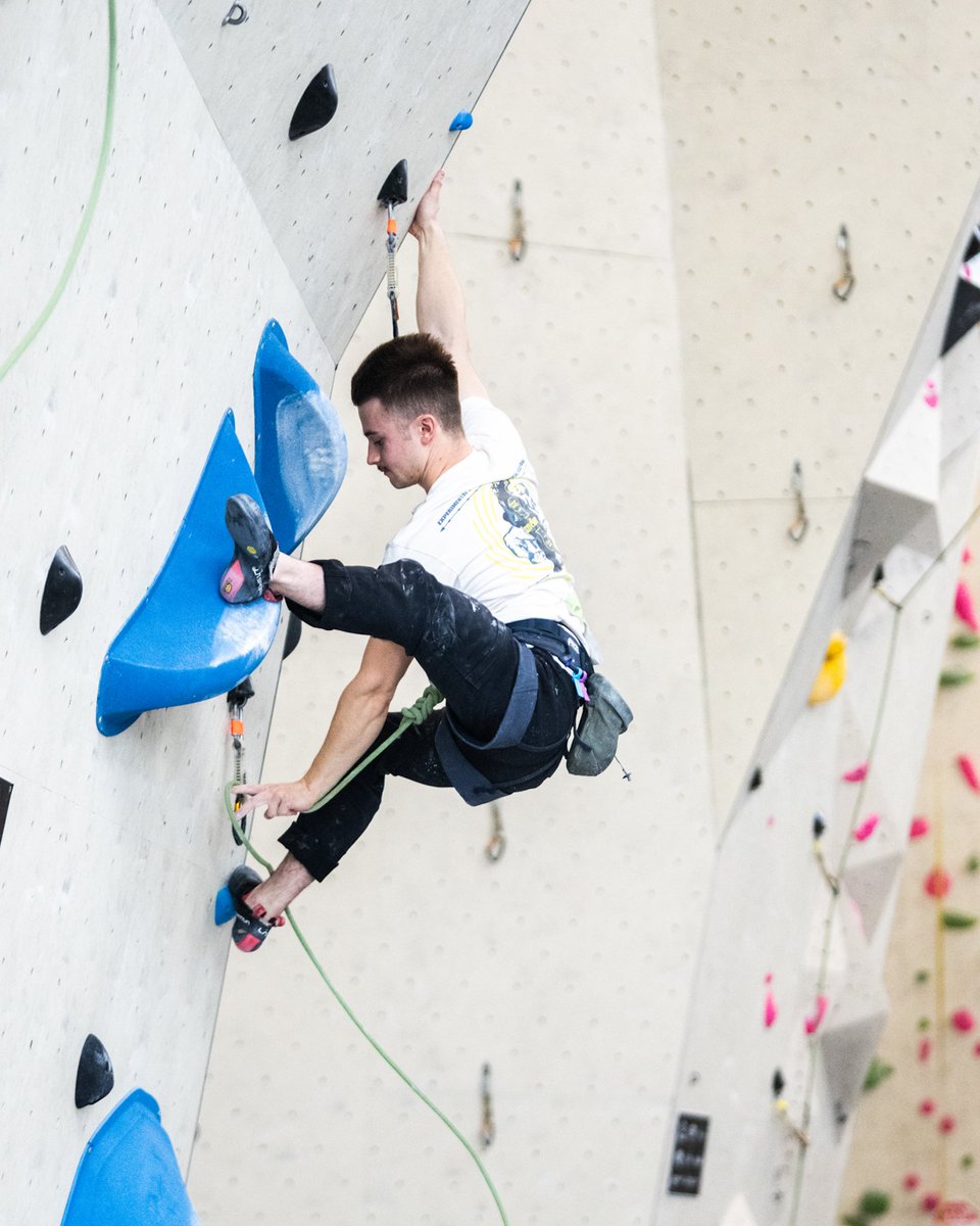 USAClimbing's tweet image. Another weekend, another North American Cup 🏆 This time, we’re coming to you from Murfreesboro, TN 📍

Qualification today, Semi-Finals and Finals tomorrow 🔜
bit.ly/watch2025nacs

#USAClimbing #SportClimbing #NACS #NorthAmericanCupMurfreesboro
