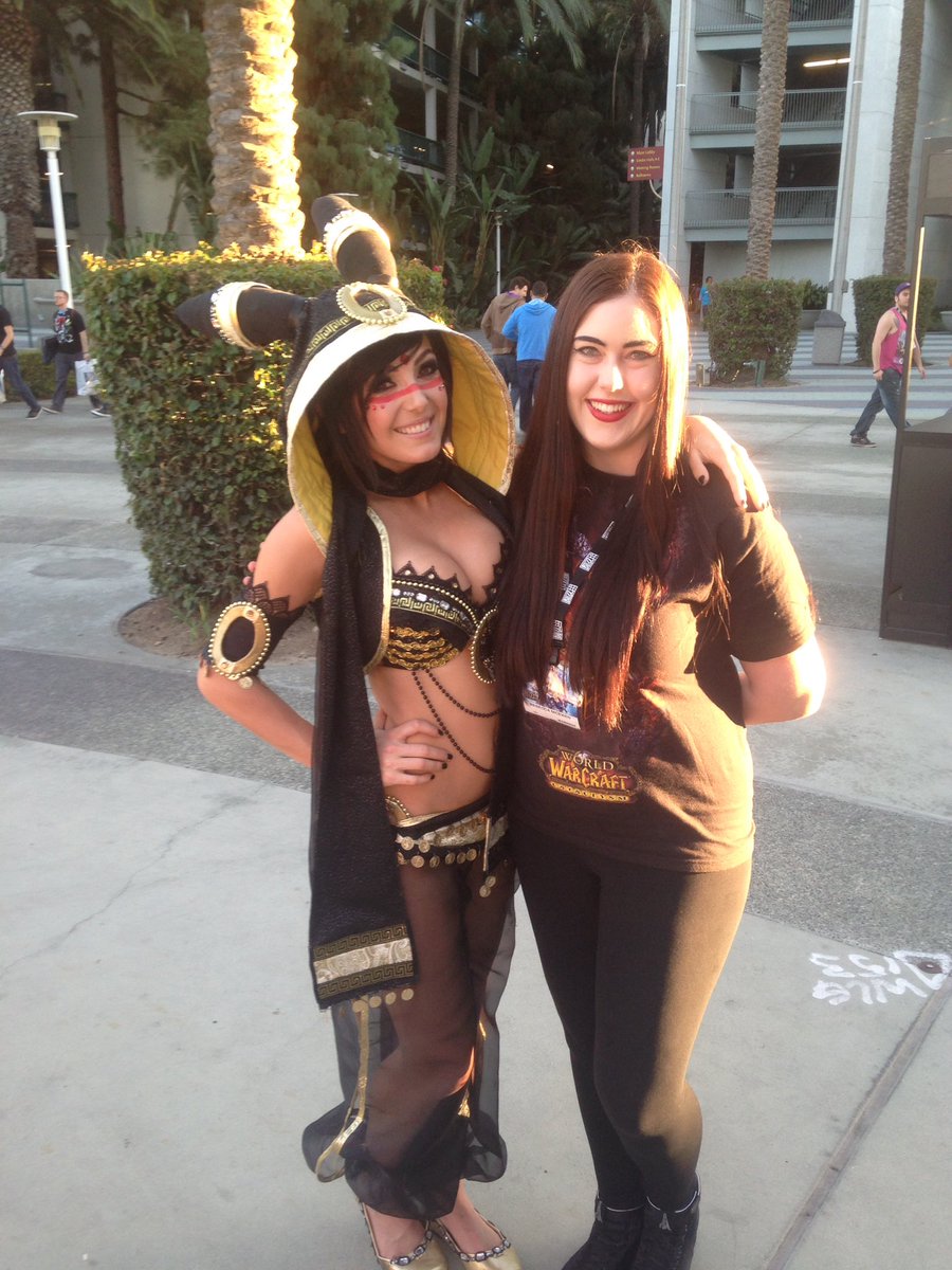 BEXapocalypse's tweet photo. @Blizzard_ANZ I think I started playing in 2010, I have many very fond memories of the game. One of my personal favourites was the time I finally got the Time Lost Protodrake after a 3 month stint. My best memeory was attending BlizzCon in 2014 and meeting Jessica Nigri 🥰 https://t.co/2jK0N32BIN