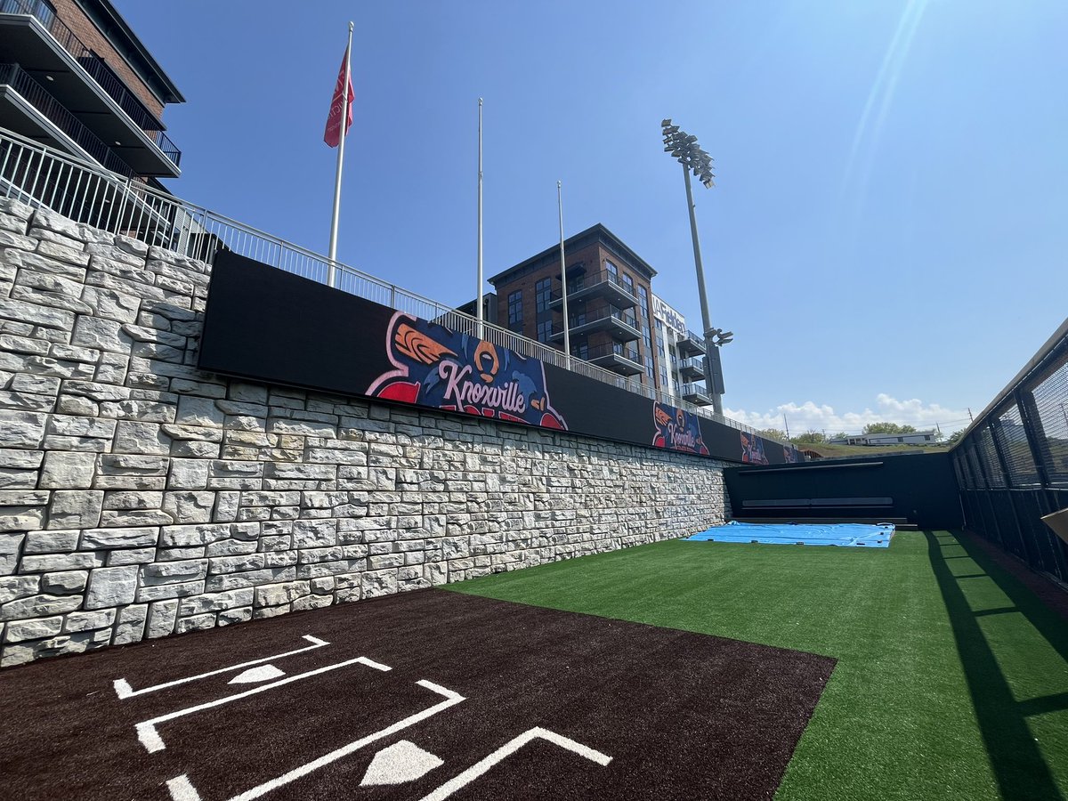 VisuaOfficial's tweet photo. Covenant Health Park 🤩 3 more days until Opening Day! ⚾️ @smokiesbaseball #VisuaLED https://t.co/MrpVvzaQQ6
