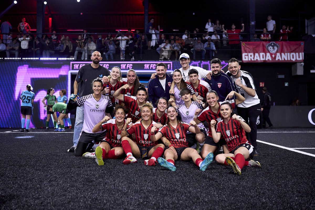 gema_rayito19's tweet photo. Orgullosa de todooooos!!! ❤️🖤
Seguimos trabajando 💪🏼❤️ https://t.co/ogn6Qkf3pt