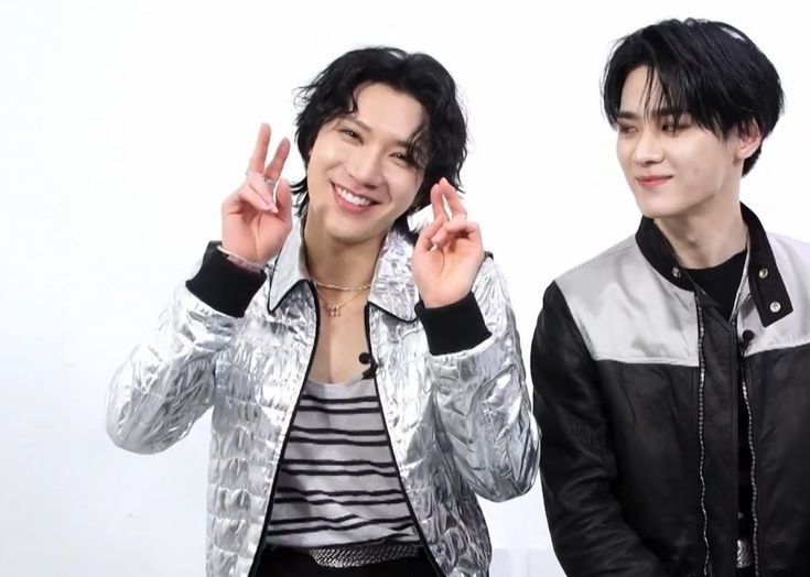 kuntendaily's tweet photo. #KUN #쿤 #TEN #텐 #WayV https://t.co/MgukLWvGA8