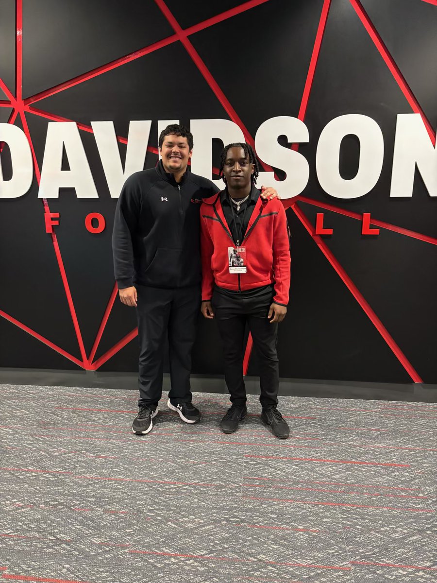 Had a great time at Davidson College today and got to meet both the head coach <a href="/Coach_Thakkar/">Saj Thakkar</a> and recruiting Cordinater <a href="/bryce_pm/">Bryce Perry-Martin</a>. Thank you for having me. Look for to seeing y’all again camp day June 14th.
<a href="/COACHJACKSON336/">Coach Jack</a> <a href="/CoachGeoff_LYM/">LeaveYaMarkFb</a> <a href="/CoachLashSr/">Coach Lash Sr. M.Ed., MSSM, CSCS, SSC</a>