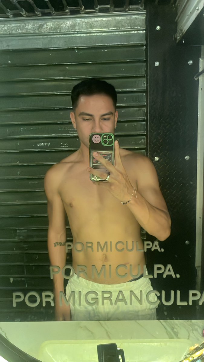 Zuzunaga D. Manuel tweet media
