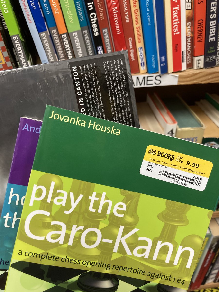 OhTheooooooo's tweet photo. Glad I stopped by @halfpricebooks today. CC @thelittlehat https://t.co/bJtTocd8JG