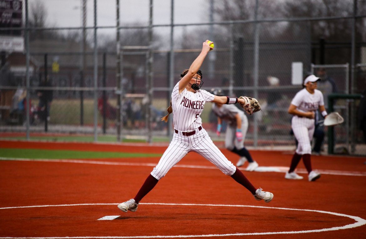Callie_Jordan5's tweet photo. Been busy with games, 5 games over the last 5 days. We played 3 conference games and 2 games against really good 6A teams. Today I threw a no hitter against the #2 ranked school in the state! https://t.co/gQjamn9zvp