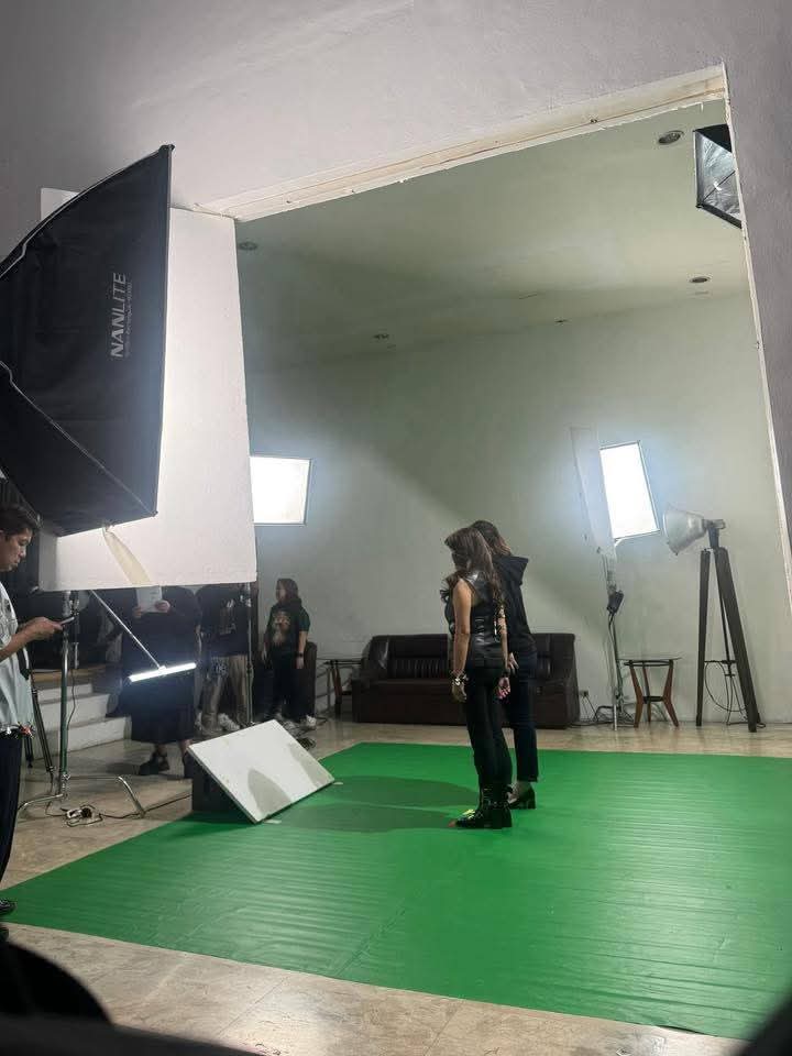 fierceLady08's tweet photo. Whatever this might be, we will just wait and see!๐ May trust issue na ako eh! ๐ค Pag pinababa na si Bongbong Marcos , dun ako maniniwala. Ano sa tingin nyo?๐ฅด๐ค
๐ธTioMorenoFb https://t.co/u4UYvXWpwK