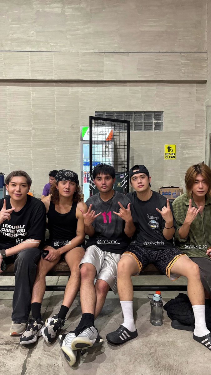 What if collab?????

<a href="/PressHitPlay/">Press Hit Play Official</a> <a href="/imszmc/">PABLO</a>
#PABLO #Press_Hit_Play