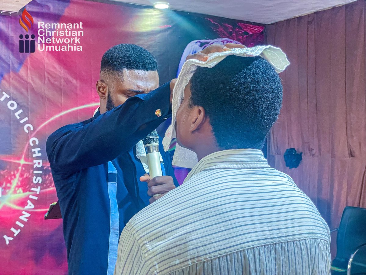 RCNUmuahia's tweet image. PICTURE EXCERPTS || APRIL PRAYER STRETCH || ACCURATE PRAYER LABOURS

#everythingbyprayers
#accurateprayerlabours
#prayerstretch
#rcnumuahia
#rcnglobal
#ApostleAromeOsayi