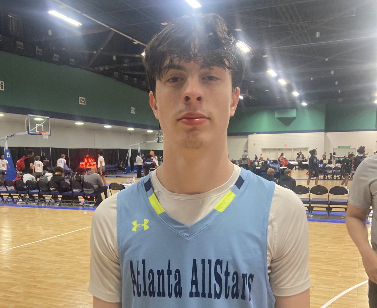 OntheRadarHoops's tweet photo. OTR GA v Carolina Challenge

Atlanta All-Star hang on for a quality win this afternoon.

‘26 Cooper Glover finished with 20+ pts along with several assists and rebounds.

📌 @cooperglover26 https://t.co/rQHXbLGjBX