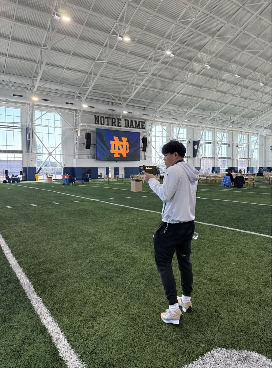 Dion Ang tweet media