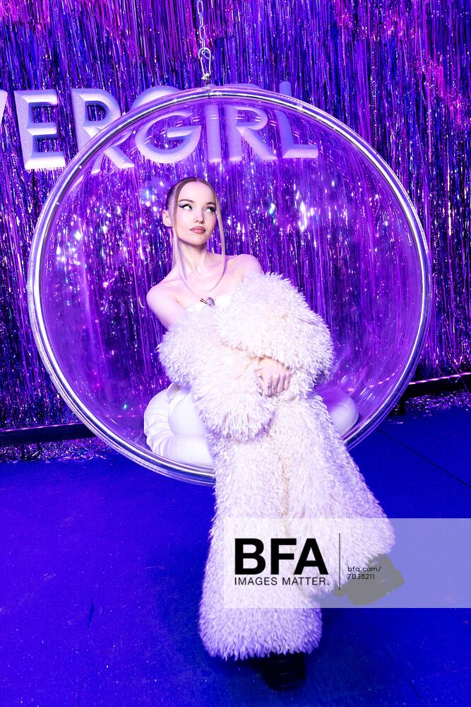 DoveliesLatam's tweet photo. 📸 Dove Cameron en el evento organizado por NYLON House. https://t.co/2BCQhelKSa