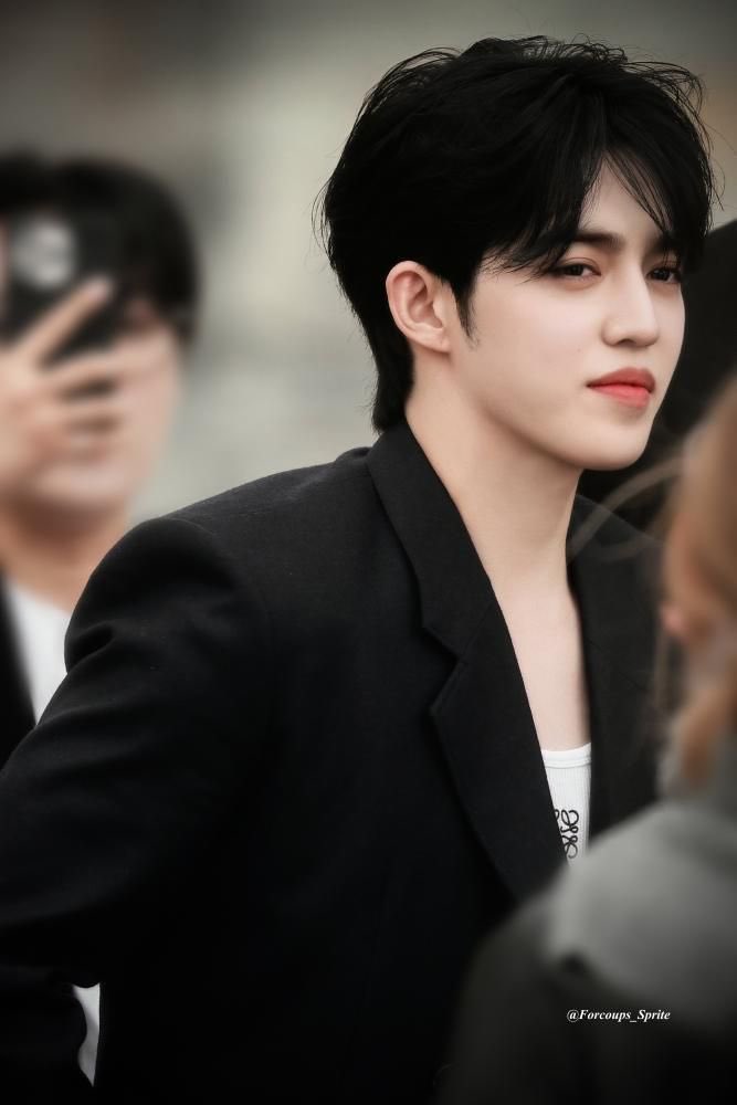 Seuengchol's tweet photo. 13/4 🖤 terimakasih sayang udh selalu sabar hadapin mas , 4 bln yg ga mudah tp kita bisa. Semoga ke dpan nya berantem nya di kurangin haha, makin sayang satu sm lain. I love you baby🖤 https://t.co/HmrpRnxMVL