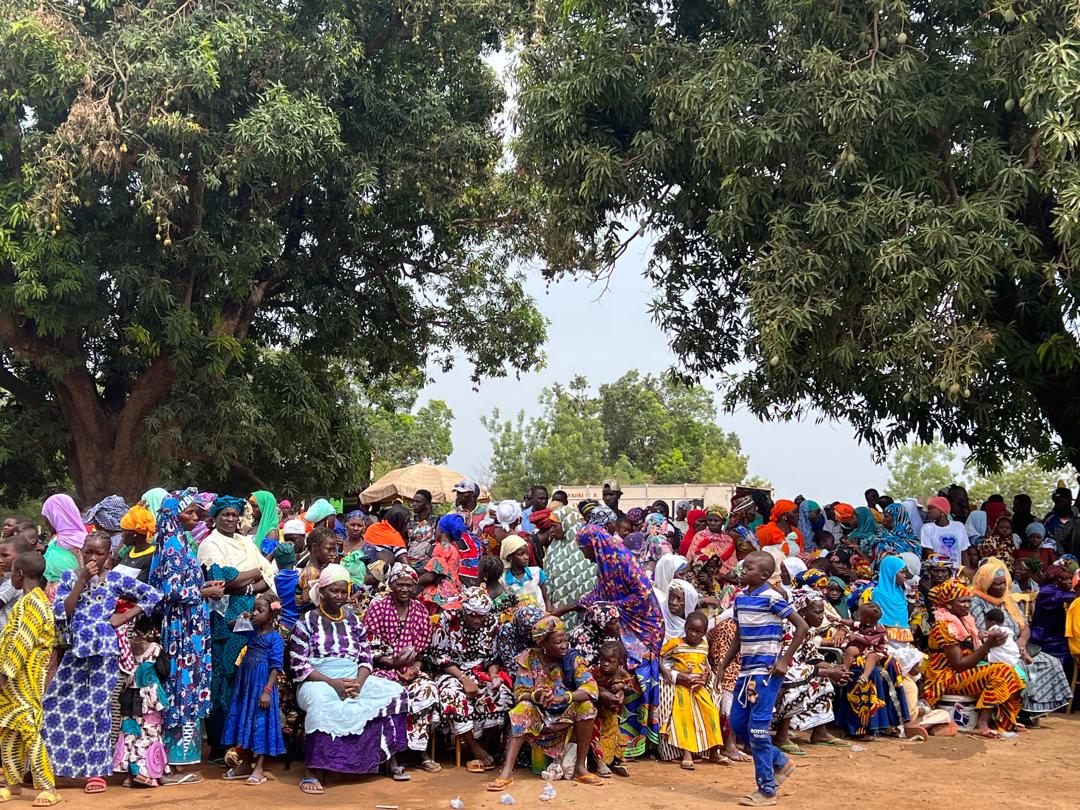 UEauMali's tweet photo. Inauguration du pont de Dékorobougou à Sikasso par Mme le Gouverneur.
Ce pont de 60 m avec 1 200 m de voies d’accès a été financé par @UEauMali via @MaliProjes. Il permettra de désenclaver Niéna et Kolondièba et permettra l’évacuation des malades et l’acheminement des produits. https://t.co/SPOULJAhxq