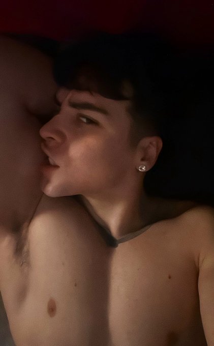 Watch antonio's leaked NSFW photo on TwXstars