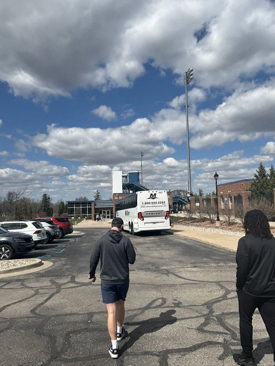 graham_jamaris's tweet photo. Had a great visit at @SienaHeightsFB 
@EScottEmuakpor1 @Coach_Javi1 @CoachShaah @_coachmcgaughy https://t.co/PK7Kjfynle