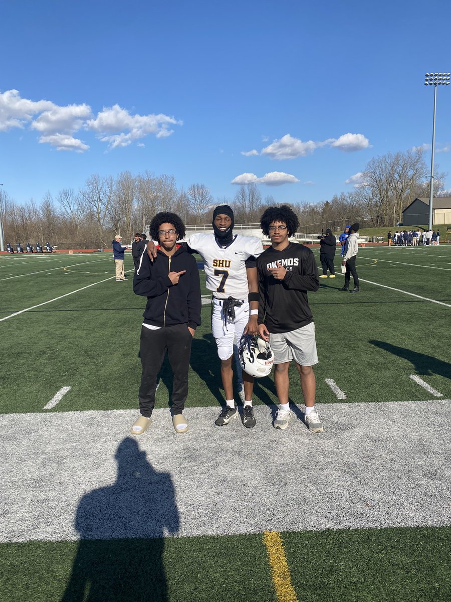 HallumsMalaki's tweet photo. had a great visit @SienaHeightsFB can't wait to comeback @_coachmcgaughy @EScottEmuakpor1 @Coach_Javi1 @OkemosWolvesFB @graham_jamaris @Marshaunhallums https://t.co/6LH3Sh9d3E