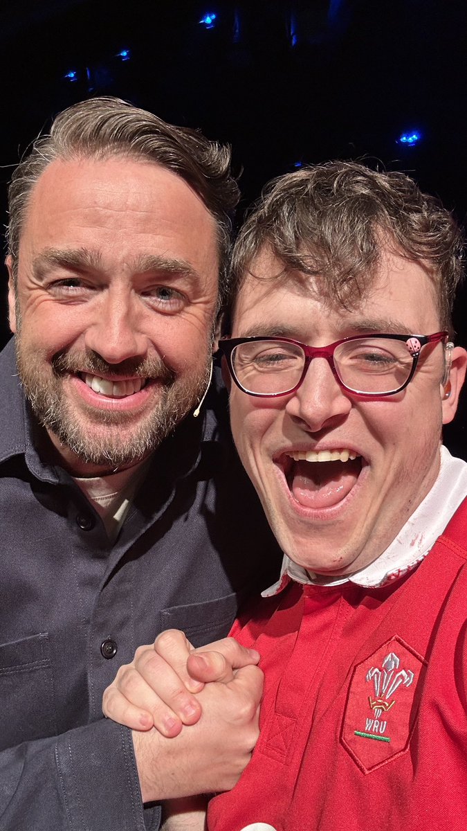 OH MY WORD!!!!!!!!!!!!!!!!!!!!!!!!

WHAT I GOING TO HAVE TO SAY!!!!!!!!!!!!!!!!!

<a href="/JasonManford/">Jason Manford</a> IS ONE VERY KINDEST MAN OF THE WORLD!!!!!!!

SHALL I TELL YOU WHY???????????

Well it happened during at The Granville Theatre last evening with one of my friend went to see his show