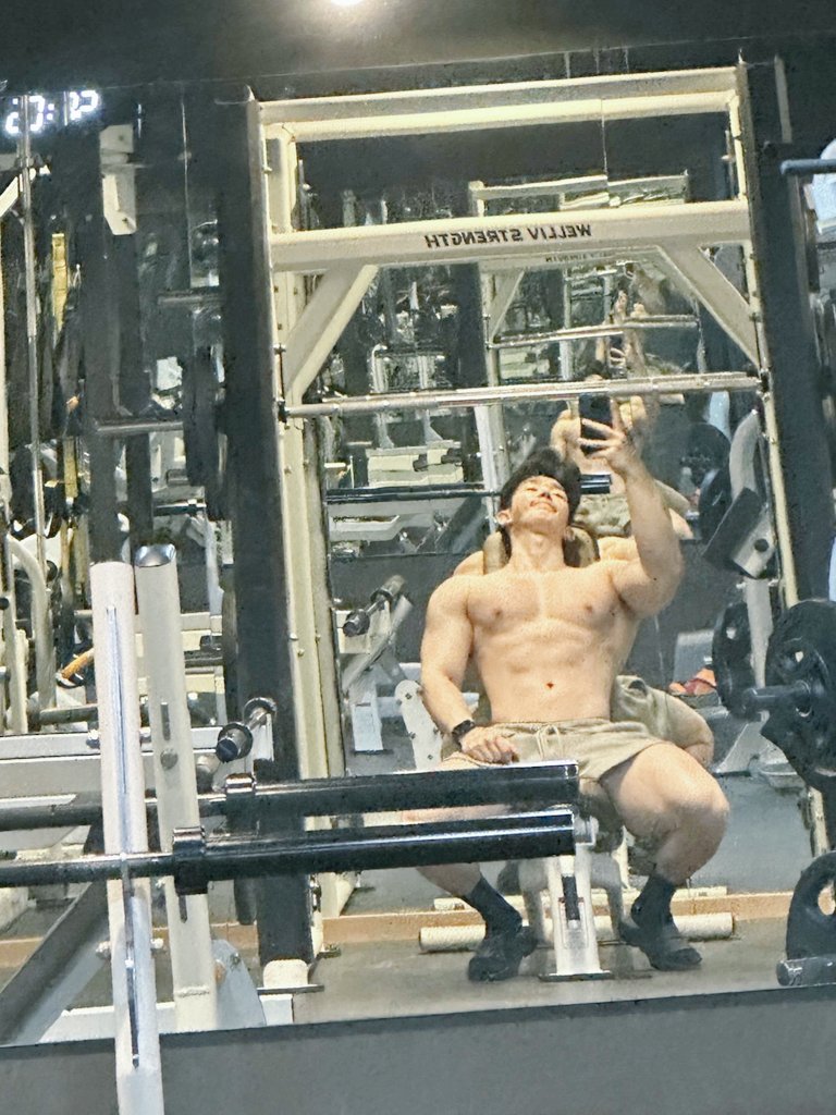 time for a good workout before the bar tonight.