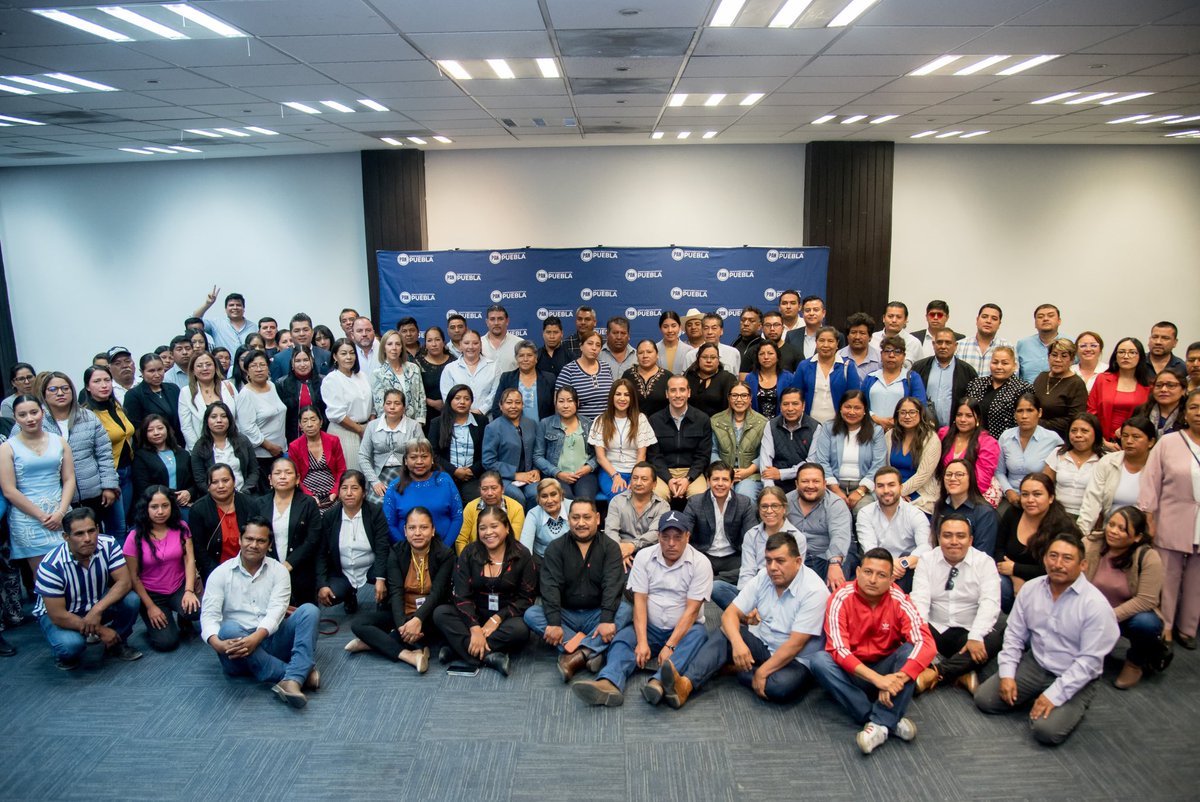 Desde el PAN trabajamos para que nuestros gobiernos locales sean más eficaces y cercanos a la ciudadanía.

Capacitamos a regidores y síndicos con herramientas clave para fortalecer y responder con compromiso a los retos municipales.

¡Estamos listos! 👊🏻