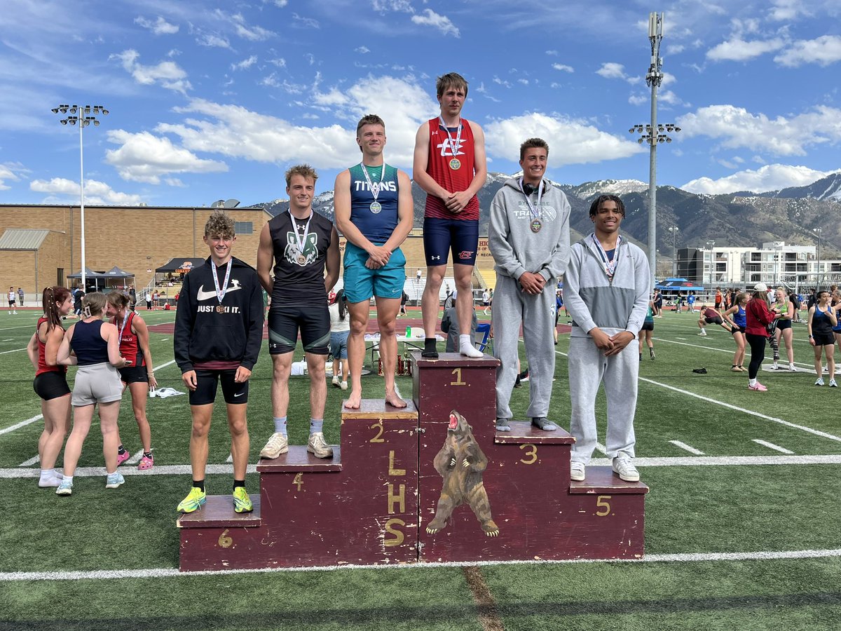 Placed 5th 200m ran 22.78 PR sophomore