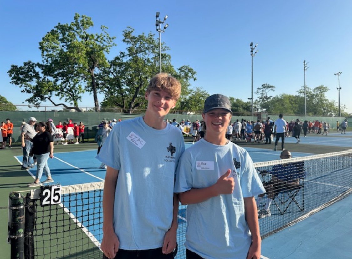 TXHSTennisCoach's tweet image. Kingwood High School Tennis players Zac S and Max F are representing at the Special Olympics East Region Tennis Competition! Photo credit T. Goldsmith @HumbleISD_KHS @HumbleISD_Ath @jokoch09 @HumbleISD @Coach_MacHumble @Always_CoachD
