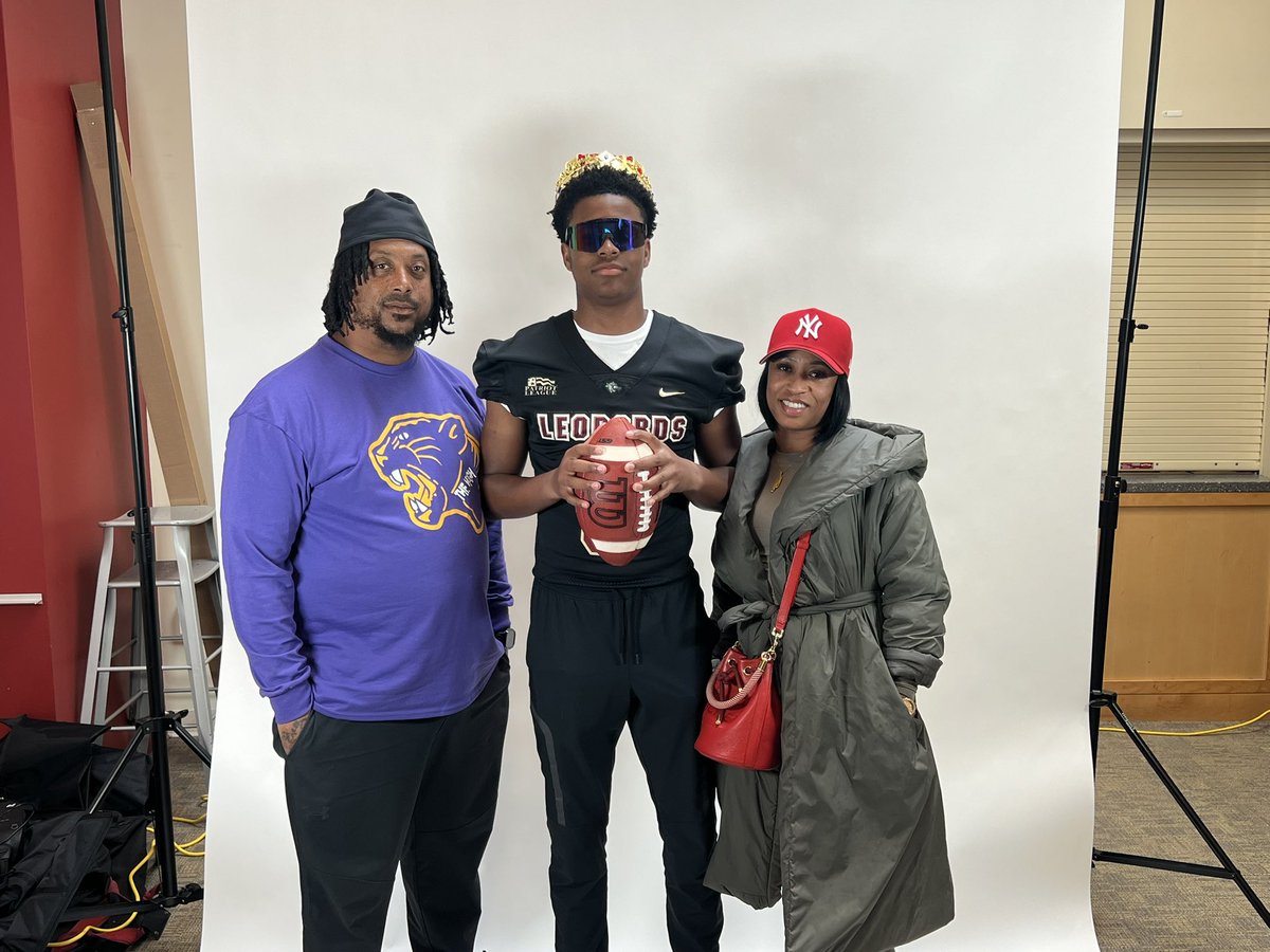 Ahmad Jones (@qb1maad) on Twitter photo Had a great visit <a href="/LafColFootball/">Lafayette Football</a> today enjoyed touring campus and building relationships with the coaches <a href="/CoachTJD/">TJ DiMuzio</a> <a href="/CoachKBaumann/">Kevin Baumann</a> <a href="/CoachLewis_shec/">Coach Kaiwan Lewis</a> <a href="/CmdPanther1/">Rob Hinson</a> Had a great visit <a href="/LafColFootball/">Lafayette Football</a> today enjoyed touring campus and building relationships with the coaches <a href="/CoachTJD/">TJ DiMuzio</a> <a href="/CoachKBaumann/">Kevin Baumann</a> <a href="/CoachLewis_shec/">Coach Kaiwan Lewis</a> <a href="/CmdPanther1/">Rob Hinson</a>