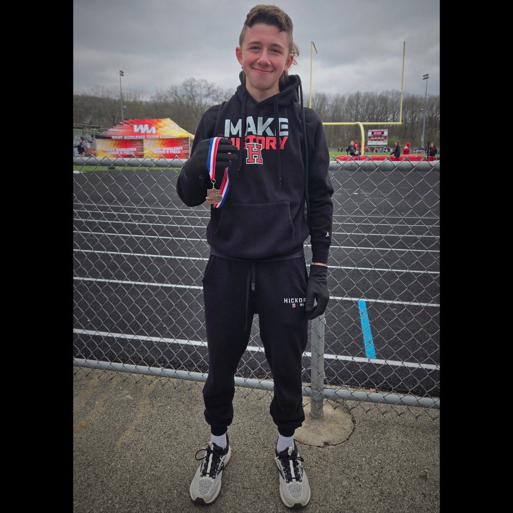 HSD_TrackField's tweet photo. Hey, I got a pic!!! Another shout out to freshman, Jonah Darby, on his 5th place finish today in the javelin at the Big Red!!  What a great throw today for Jonah to take home a medal and qualify for districts.  Proud of you, Jonah!!! This is just the beginning! @HSD_Athletics https://t.co/cZVXT3Nxxe