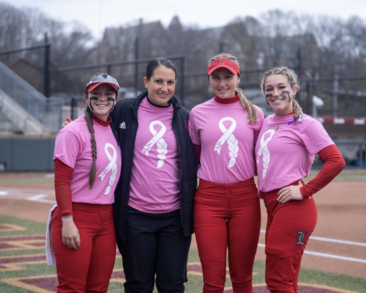 LouisvilleSB's tweet image. Happy #NFCAday to our amazing coaching staff 👏

#GoCards | @NFCAorg