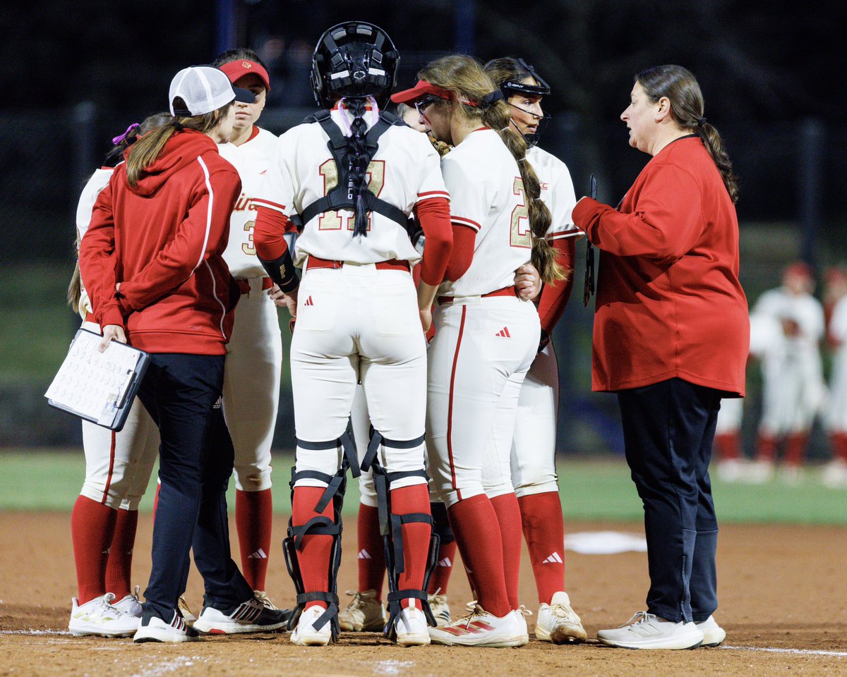 LouisvilleSB's tweet image. Happy #NFCAday to our amazing coaching staff 👏

#GoCards | @NFCAorg