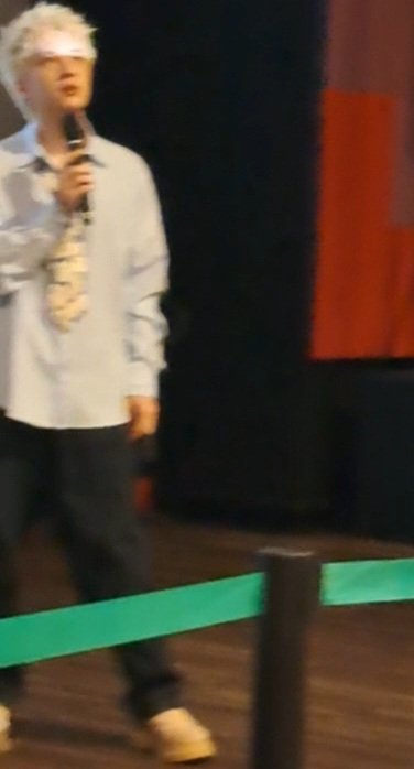 Cảm động hình ảnh fan chụp hình <a href="/MonstarNicky/">Nicky</a> full HD 😚 
#Nicky #NickyNicko #tranphonghao