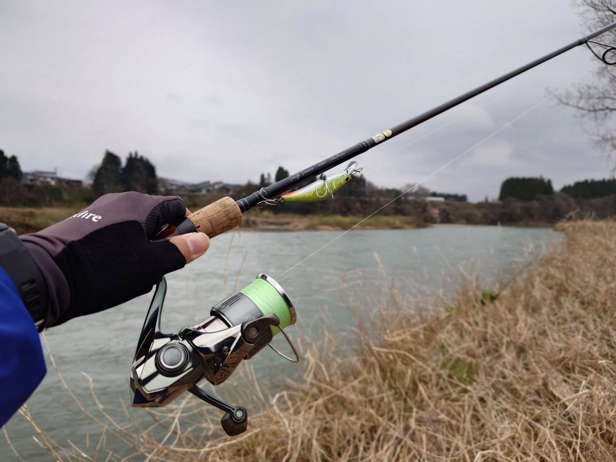 himajin6396's tweet image. 山形遠征Day1スタート

勝手知らぬ川だけに訳が分からないが、とりあえず投げ倒してみます。
#PR
#TIMCO
#スウェイズ80FS
#パスプルーバー