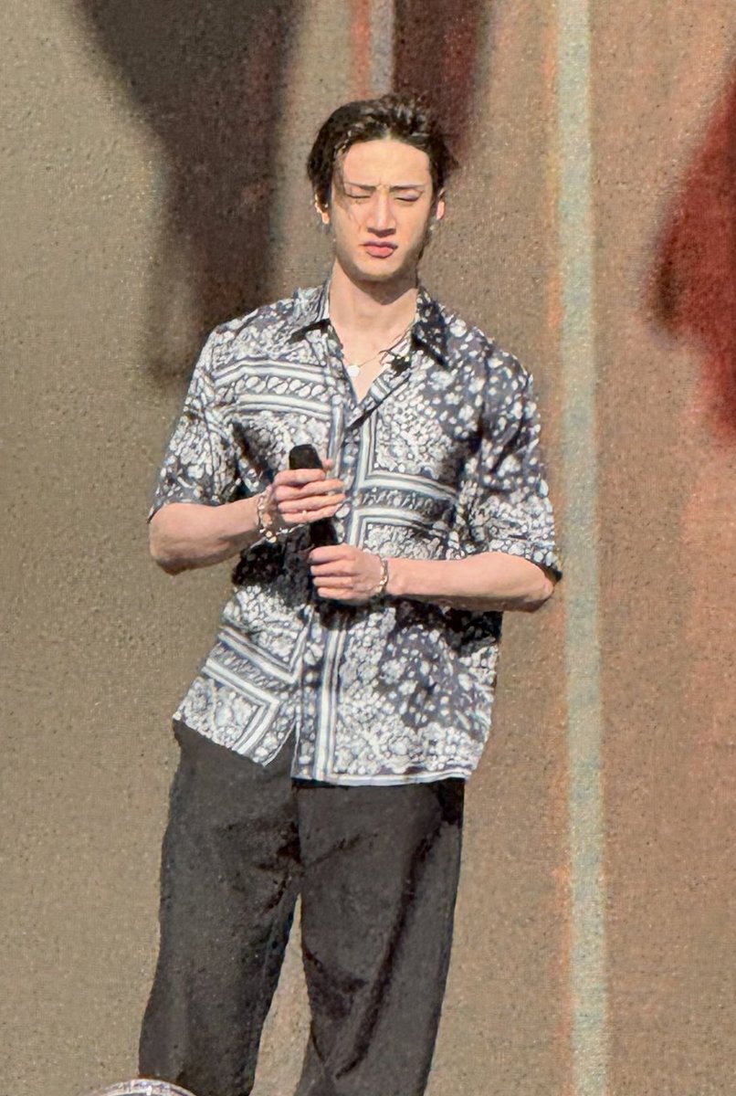 gnabnahc97chris's tweet image. OH MY GOD BANG CHAN!!!!!

 #dominATE_MEXICOCITY