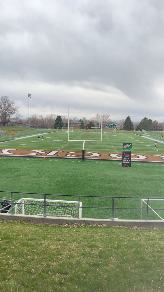 Thanks <a href="/Rocky_Football/">Rocky Football</a> <a href="/SamMoraJr/">Coach Samuel Mora Jr.</a> <a href="/Coach_Stutz/">Chris Stutzriem</a> for the great junior day!🐻