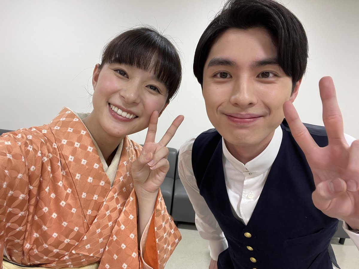 オフショット✿⠜ スタジオセットでの撮影初日🎬 SNS用スマホで空き