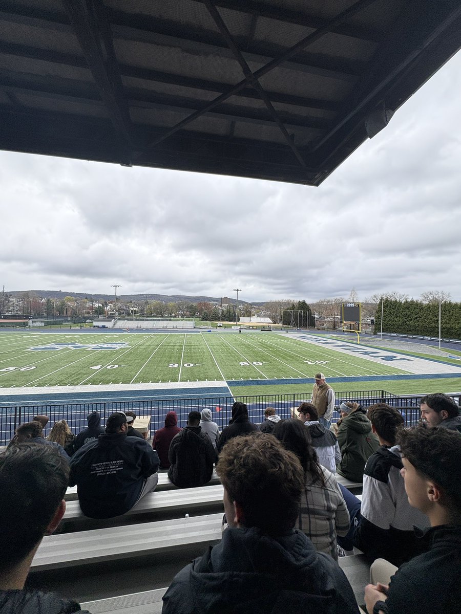 Had a great time at <a href="/MoravianFB/">Moravian Football</a> junior day. Thank you <a href="/CoachYoniOffit/">Yoni Offit</a> for the invite. <a href="/GreenwichFB/">Greenwich Football</a> <a href="/coachmorello77/">Anthony Morello</a>
