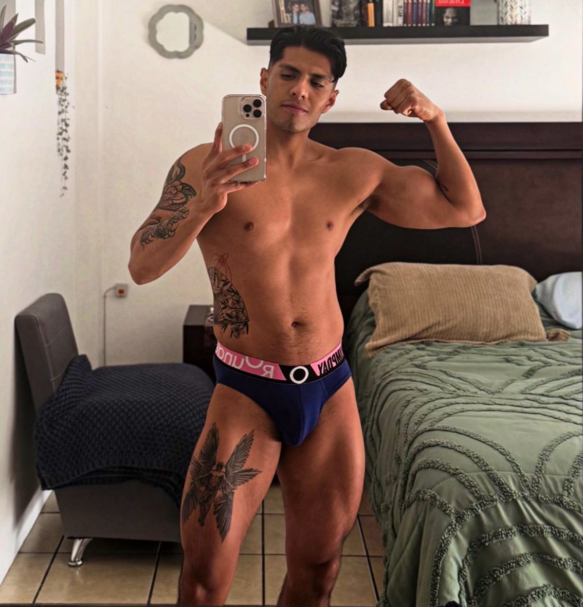 #HUOMOS #LOVEISLOVE #GAY #LGBTQ #LGBTQIA 
 De Zacatecas, México. 
<a href="/CehAlexis/">Alexis</a> 🏳️‍🌈