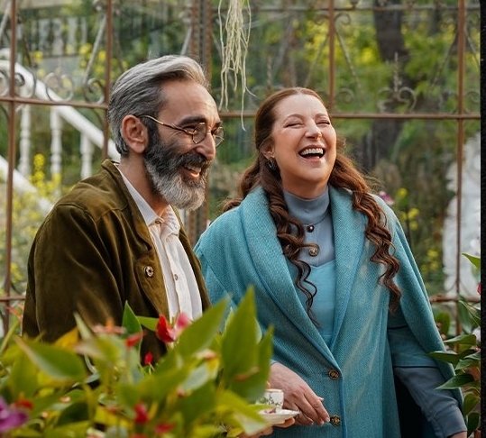 Çıldırmış olmalısın bu güzellik bu devre ait olmamalı sen cennetimdeki son çiçeğim 🫠🤍🎀