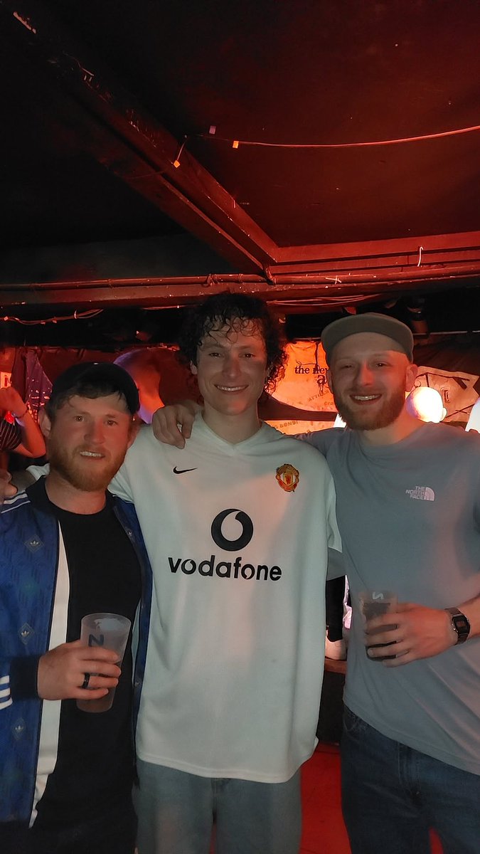 jammydickinson's tweet photo. What a fucking gig! Absolutely unreal 82/10 brilliant. @Spangledband #CumOnYouUll https://t.co/LU3r5KdslU