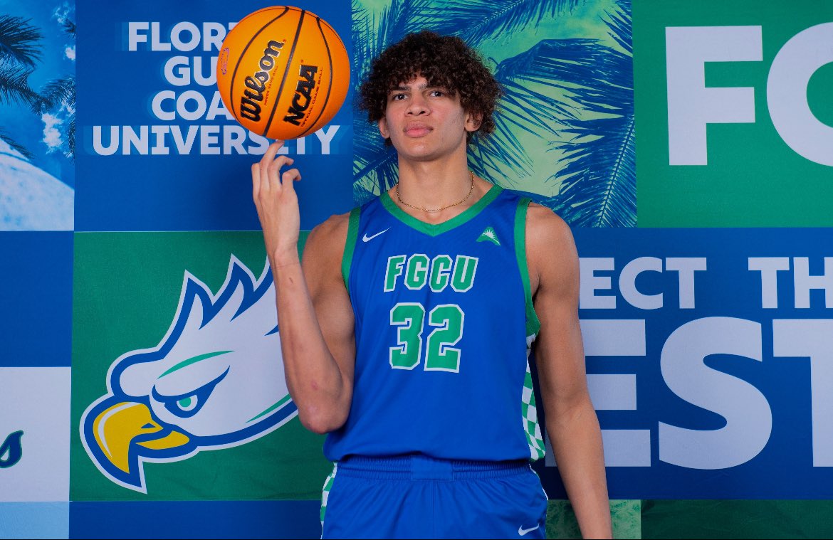 USF Men’s Basketball (@usf_mbkb) on Twitter photo Congratulations to <a href="/Isaiah00Malone/">Isaiah Malone</a> on committing to <a href="/FGCU_MBB/">FGCU Men's Hoops</a> to pursue his dream of playing D1 basketball! Best wishes to Isaiah on the remainder of his college career.
#GoCougars Congratulations to <a href="/Isaiah00Malone/">Isaiah Malone</a> on committing to <a href="/FGCU_MBB/">FGCU Men's Hoops</a> to pursue his dream of playing D1 basketball! Best wishes to Isaiah on the remainder of his college career.
#GoCougars