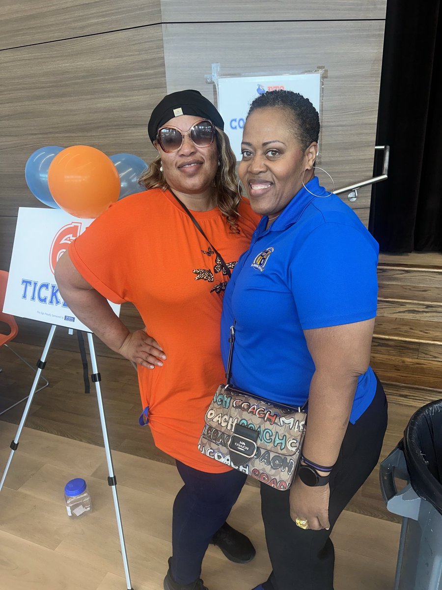 TrinaB2021 tweet media