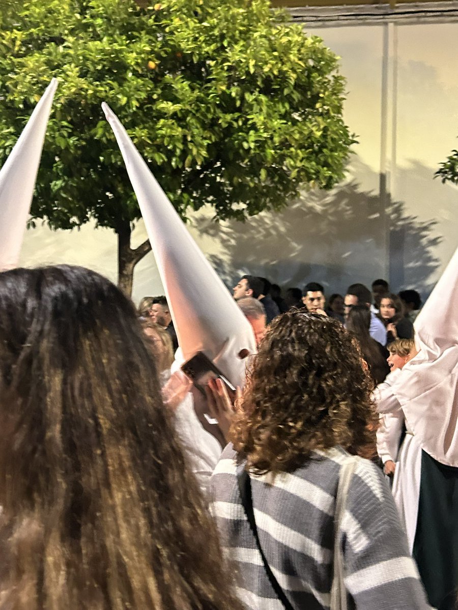 Aló, ¿dígame?