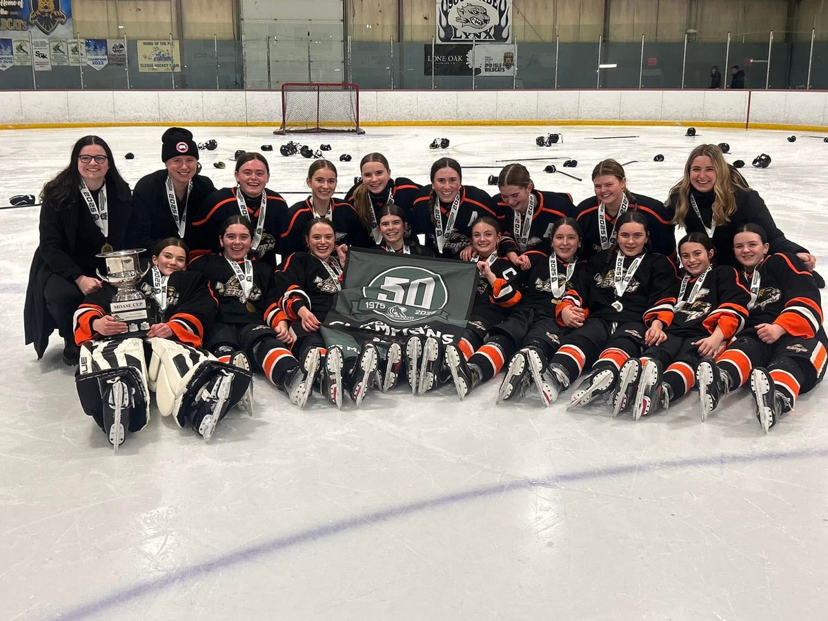 Best of luck to our Regional Representatives in Atlantic Championship medal games tomorrow!

GOING FOR GOLD 🥇
•U13 AAA Pownal Red Devils
•U13 AAA Mid Isle Wildcats

GOING FOR BRONZE 🥉
•U15 Major Prince County Warriors
•U15 AAA Female Central Storm

#PEIProud | #BannerSzn🏆